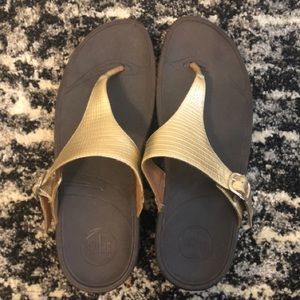 Fitflop gold lulu sandals 🌟